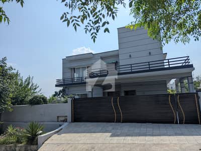 Massive 500 Yards Two Unit House (7500 Covered area with full basement)