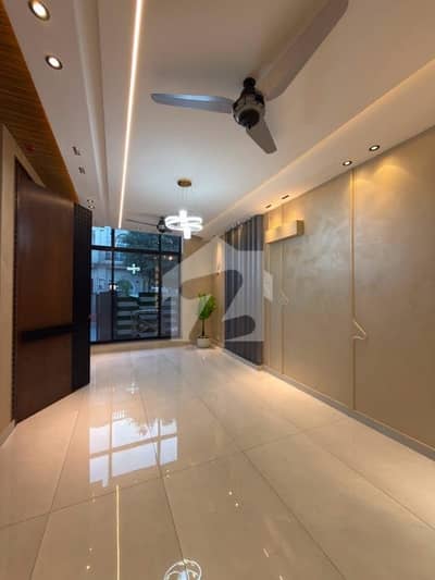 5 MARLA HOUSE FOR RENT IN DHA 9 Town