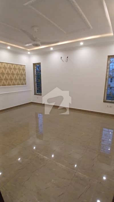 1 Kanal Lower Portion For Rent