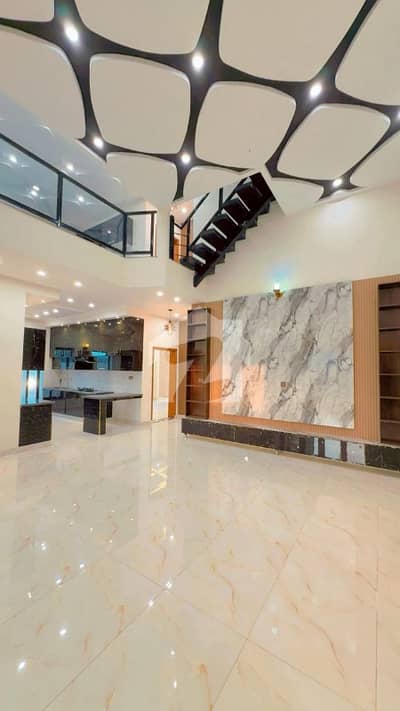 10 Marla beautiful house for rent in Buch Villas Multan