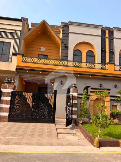 5 Marla Brand New House Available For Sale