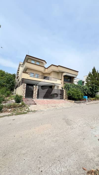 Kanal House For Sale