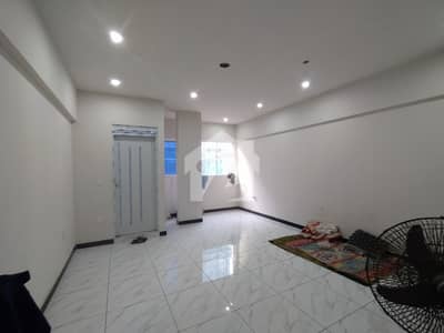 400 Sq. Ft. Commercial Office for Rent in Badar Commercial Phase 5, DHA Karachi 400 Sq. Ft. Commercial Office for Rent in Badar Commercial Phase 5, DHA Karachi