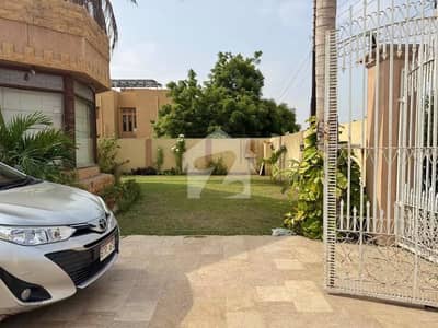 LUXURY 750 SQ. YARDS HOUSE FOR SALE