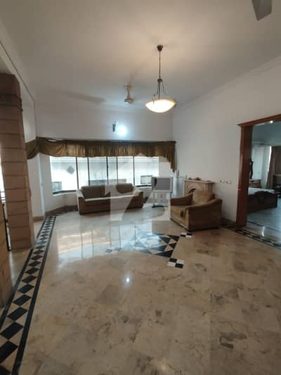 Spacious 5-Bedroom House for Rent in F-8, Islamabad Spacious 5-Bedroom House for Rent in F-8, Islamabad