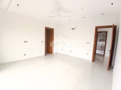 BRAND NEW 1 KANAL UPPER PORTION FOR RENT DHA PHASE 6