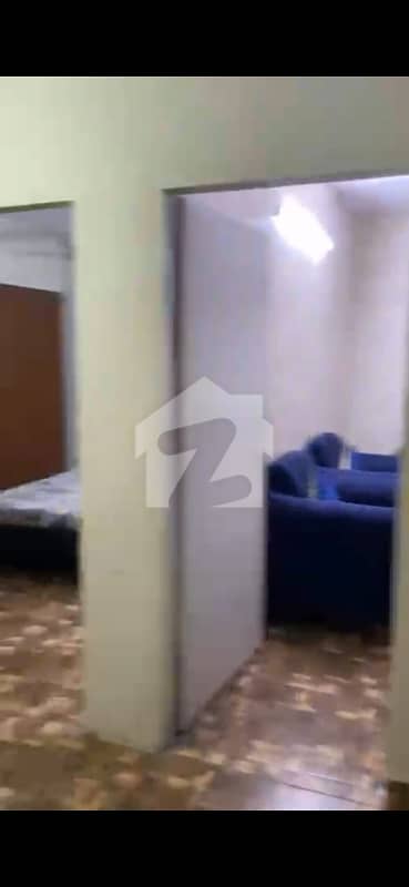 گلشنِ اقبال - بلاک 11 گلشنِ اقبال,گلشنِ اقبال ٹاؤن,کراچی میں 2 کمروں کا 4 مرلہ فلیٹ 1.25 کروڑ میں برائے فروخت۔