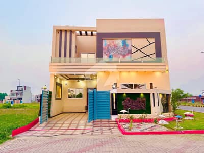 Corner Facing Park Facing Fountain Facing Food Street Main Belouward Prime Location House For Sale Solid A+ Construction Corner Facing Park Facing Fountain Facing Food Street Main Belouward Prime Location House For Sale Solid A+ Construction