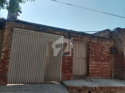 ننکانہ روڈ شاہکوٹ میں 2 کمروں کا 7 مرلہ مکان 70.0 لاکھ میں برائے فروخت۔