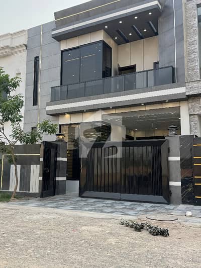Realcon Real Estate & Builders Offer You A 5 Marla Modern Fully Finished House