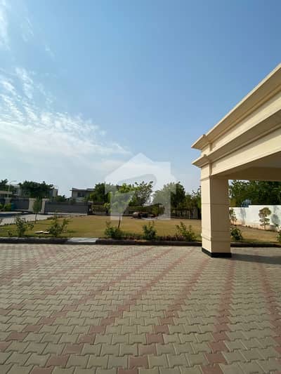 4 Kanal Fully Furnished (High-End Furniture) Farmhouse Block B Extension,Gulberg ,Islamabad