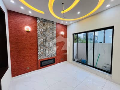 5 Marla Brand New House Available For Rent In Lake City