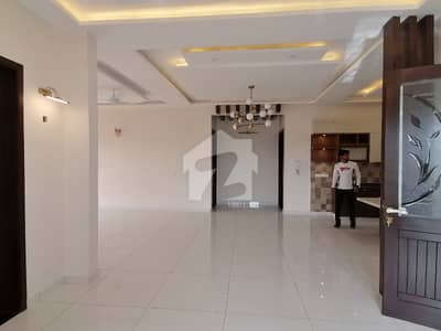 Get An Attractive Prime Location House In Karachi Under Rs. 180000000