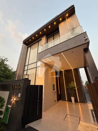 5 Marla BRAND NEW MODERN DESIGN HOUSE FOR SALE , Near Park 5 Marla BRAND NEW MODERN DESIGN HOUSE FOR SALE , Near Park