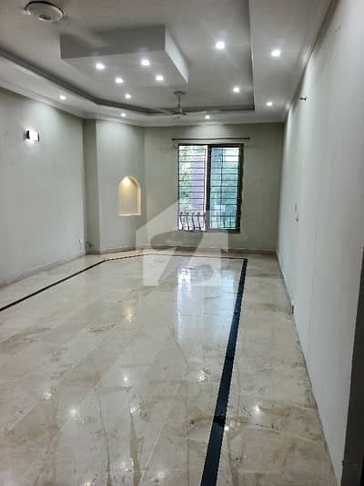 G-11/2 40*80 3'Bed Upper Portion For Rent