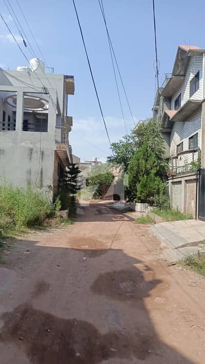 5 Marla plot for sale new bani gala greens near Imran khan choak 5 Marla plot for sale new bani gala greens near Imran khan choak