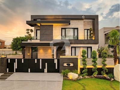 1 KANAL ULTRA MODERN DESIGN HOUSE FOR SALE IN DHA PHASE 7 NEAR TO RAYA GOLF CLUB FACING PARK
