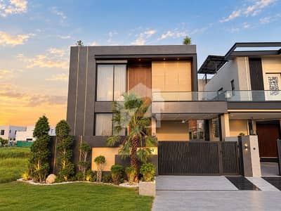 10 Marla Spacious House Available In DHA Phase 7 - Block Y For sale