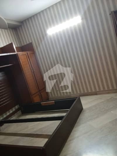 10 Marla Beautiful Upper Portion Just Like Brand-New Allama Iqbal Town Lahore