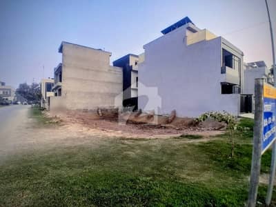 پارک ویو سٹی ۔ ایگزیکٹو بلاک پارک ویو سٹی,لاہور میں 5 مرلہ رہائشی پلاٹ 85.0 لاکھ میں برائے فروخت۔ پارک ویو سٹی ۔ ایگزیکٹو بلاک پارک ویو سٹی,لاہور میں 5 مرلہ رہائشی پلاٹ 85.0 لاکھ میں برائے فروخت۔