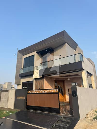DHA PHASE 4 10 MARLA LUXURY HOUSE FOR RENT