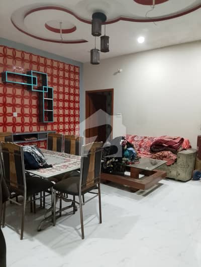 کریم سٹی فیصل آباد میں 3 کمروں کا 3 مرلہ مکان 1.2 کروڑ میں برائے فروخت۔