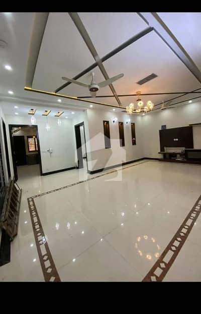 1 Kanal Brand New Full House/ 6 Bedrooms With. 8 Bathrooms /3 Car Parking Electric City Water Gas All Facilities Available 1 Kanal Brand New Full House/ 6 Bedrooms With. 8 Bathrooms /3 Car Parking Electric City Water Gas All Facilities Available