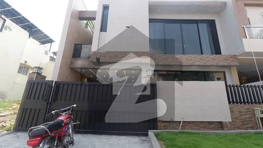 Looking For A House In MPCHS - Block E
