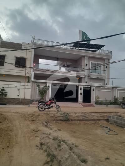 پِیر احمد زمان ٹاؤن - بلاک 1 پِیر احمد زمان ٹاؤن,گداپ ٹاؤن,کراچی میں 4 مرلہ کمرشل پلاٹ 1.9 کروڑ میں برائے فروخت۔