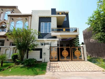 نیو لاہور سٹی ۔ فیز 2 نیو لاهور سٹی,لاہور میں 3 کمروں کا 5 مرلہ مکان 1.6 کروڑ میں برائے فروخت۔ نیو لاہور سٹی ۔ فیز 2 نیو لاهور سٹی,لاہور میں 3 کمروں کا 5 مرلہ مکان 1.6 کروڑ میں برائے فروخت۔