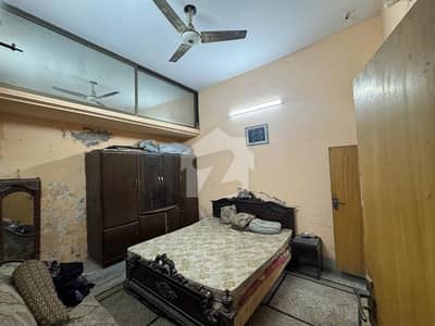 Prime Location House For sale In Beautiful Allama Iqbal Town - Pak Block