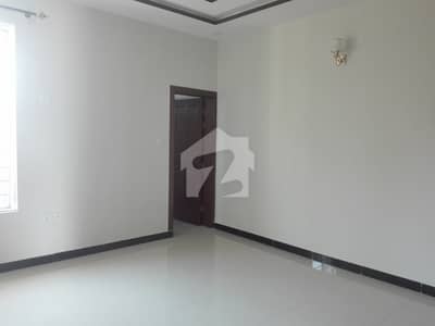 Prime Location 1000 Square Feet Flat Up For Rent In Gulraiz Housing Society Phase 2