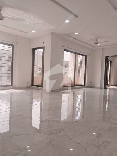 Four Bedrooms Apartment Available For Rent
