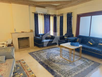 1Kanal owner Build Beautiful House For Sale DHA Phase 4 Prime Location