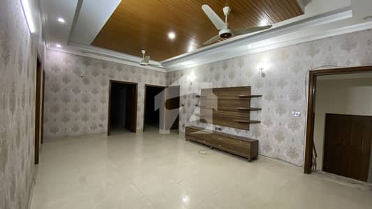 1 Kanal Upper Portion For Rent In Township*