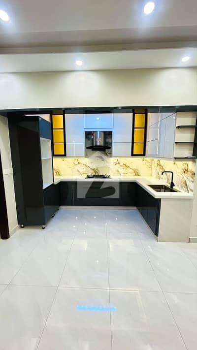 Prime Location 950 Square Feet Flat For Sale Is Available In Bukhari Commercial Area Prime Location 950 Square Feet Flat For Sale Is Available In Bukhari Commercial Area