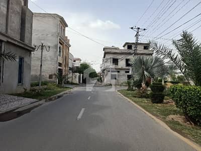 ریحان گارڈن فیز 2 ریحان گارڈن,لاہور میں 5 مرلہ رہائشی پلاٹ 45.0 لاکھ میں برائے فروخت۔
