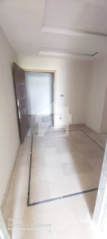 2 Bed Flat For Sale | Ovesco Residency Plaza | Ready To Position | 305 Sq Feets| Waling Distance For Islamabad Expressway 2 Bed Flat For Sale | Ovesco Residency Plaza | Ready To Position | 305 Sq Feets| Waling Distance For Islamabad Expressway
