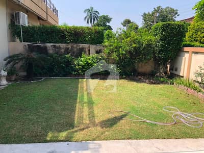 DEFENCE 1 Kanal Used House For Sale / Excellent Investment Opportunity DEFENCE 1 Kanal Used House For Sale / Excellent Investment Opportunity