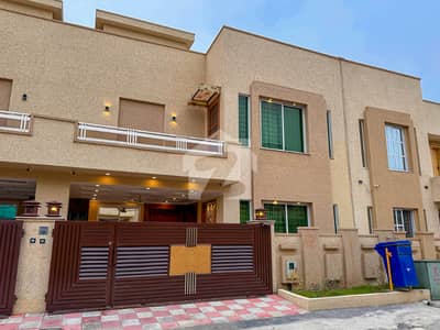 بحریہ ٹاؤن فیز 8 ۔ عمر بلاک بحریہ ٹاؤن فیز 8 ۔ سفاری ویلی,بحریہ ٹاؤن فیز 8,بحریہ ٹاؤن راولپنڈی,راولپنڈی میں 5 کمروں کا 7 مرلہ مکان 2.95 کروڑ میں برائے فروخت۔