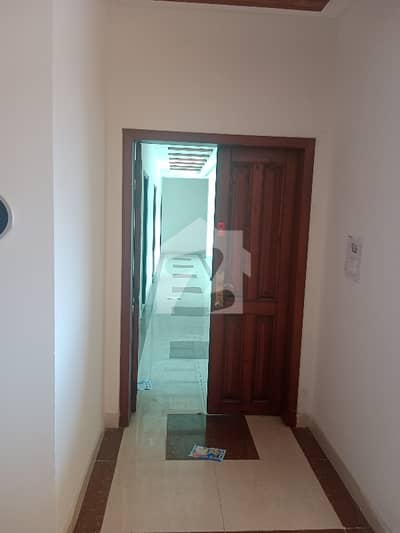 3 Bed Apartment Available For Rent