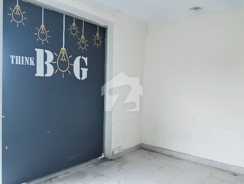 04 MARLA OFFICE 2ND FLOOR EXCELLENT LOCATION 04 MARLA OFFICE 2ND FLOOR EXCELLENT LOCATION