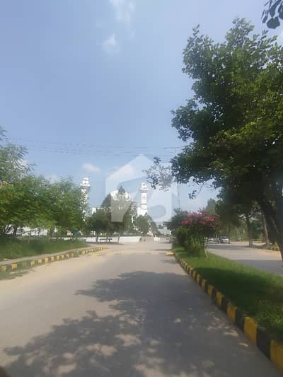 8 Marla corner commercial plot available for sale