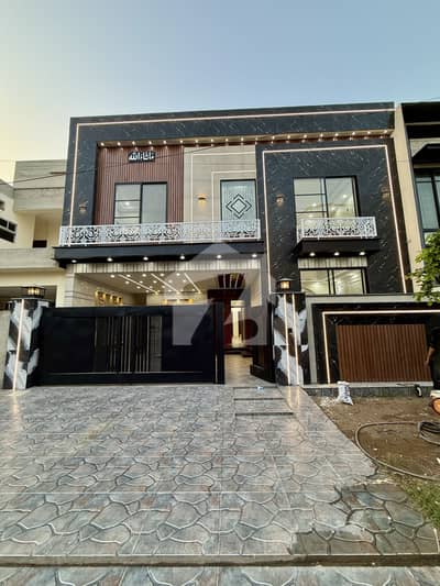 10 Marla Modern Design Brand New House