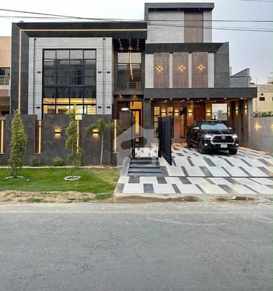 1 KANAL BRAND NEW ULTRA MODERN DESIGN HOUSE FOR SALE IN VALENCIA TOWN