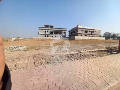 بحریہ انکلیو - سیکٹر سی بحریہ انکلیو,بحریہ ٹاؤن,اسلام آباد میں 2 کنال رہائشی پلاٹ 6.7 کروڑ میں برائے فروخت۔