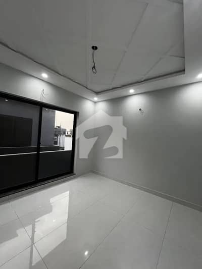 1 Kanal Brand New Luxury Upper Portion Available For Rent In DHA Ph 6