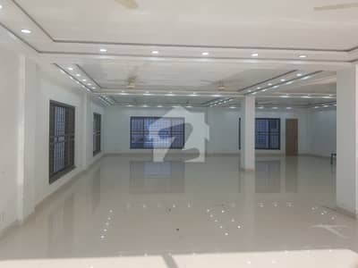 5000 Sq Ft Commercial Hall Is Available For Rent