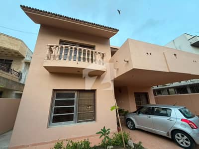 FOR SALE: LUXURY 500 SQ YD 5-BEDROOM RESIDENTIAL BUNGALOW WITH STUDY ROOM DHA PHASE 6 KARACHI