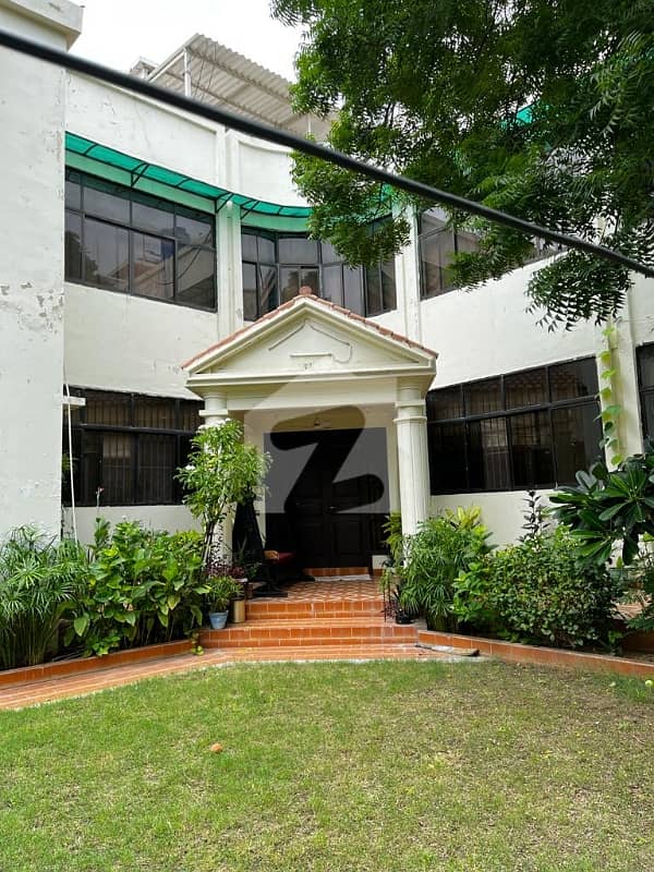 Highly-Desirable Prime Location House Available In Lalazar For Sale Highly-Desirable Prime Location House Available In Lalazar For Sale